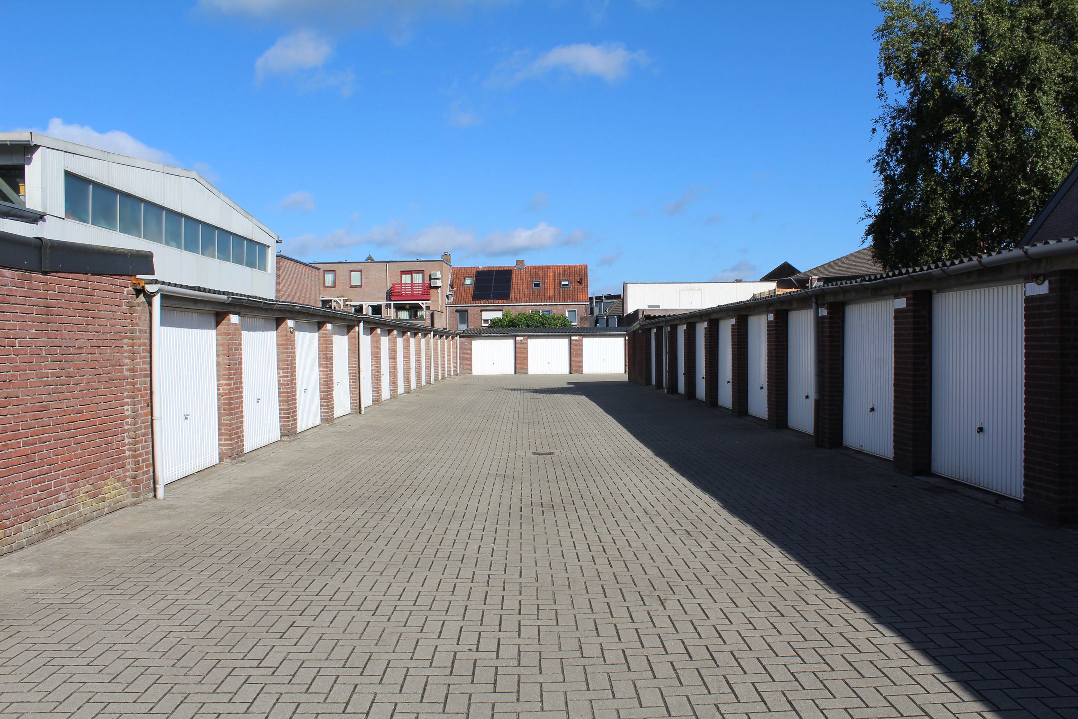 Foto 12 van Broekhovenseweg 111-25