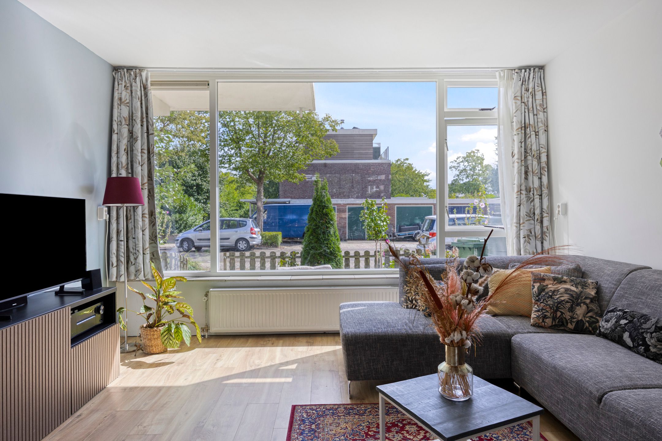 Photo 12 of Vermeerstraat 47