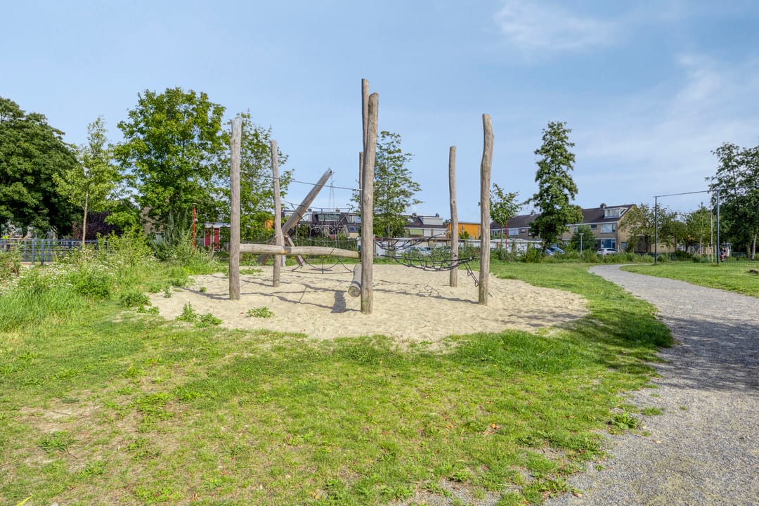 Photo 28 of Vermeerstraat 47