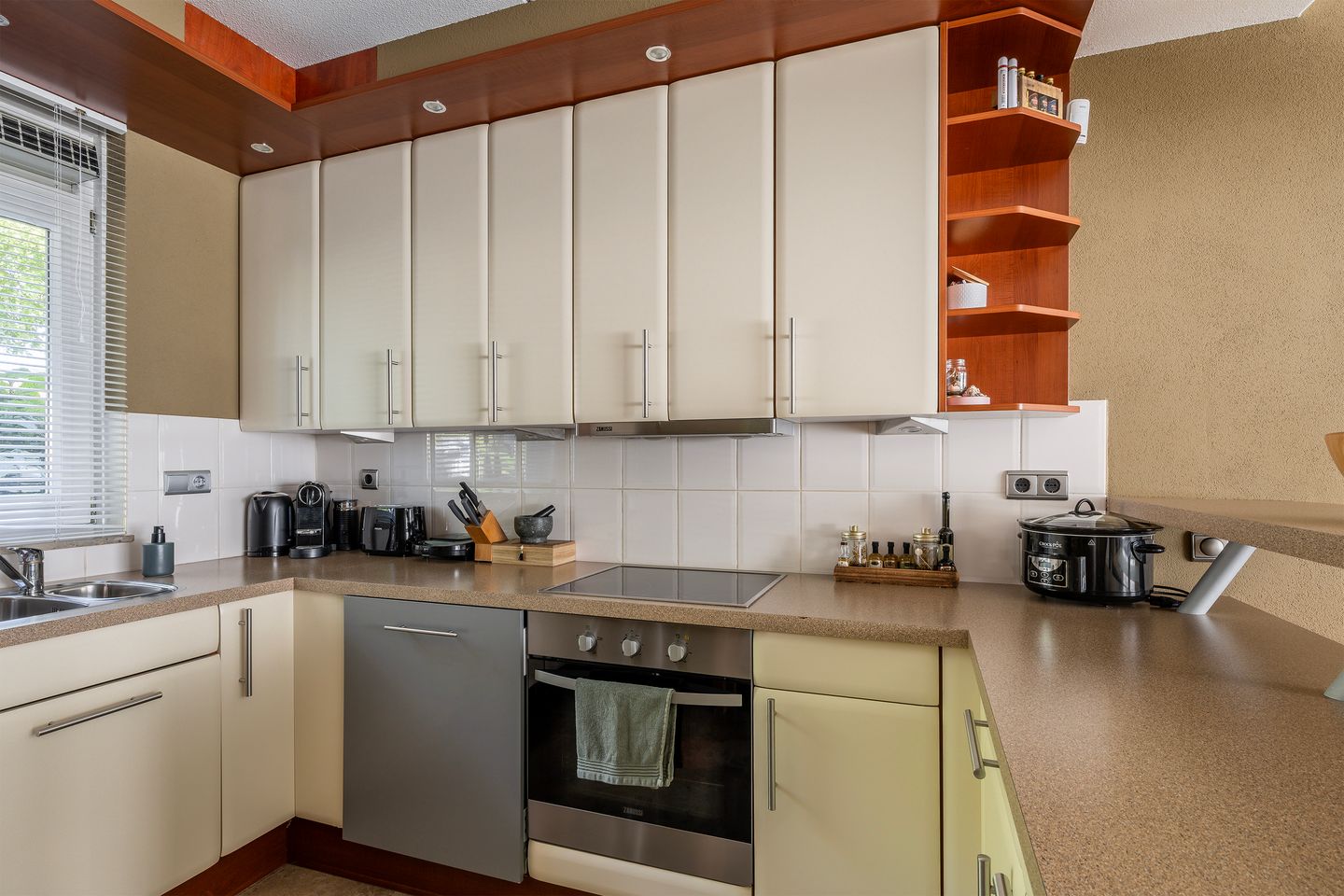 Foto 19 van Samuel Esmeijerstraat 241