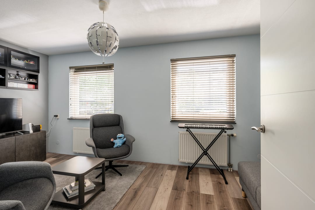 Foto 26 van Samuel Esmeijerstraat 241