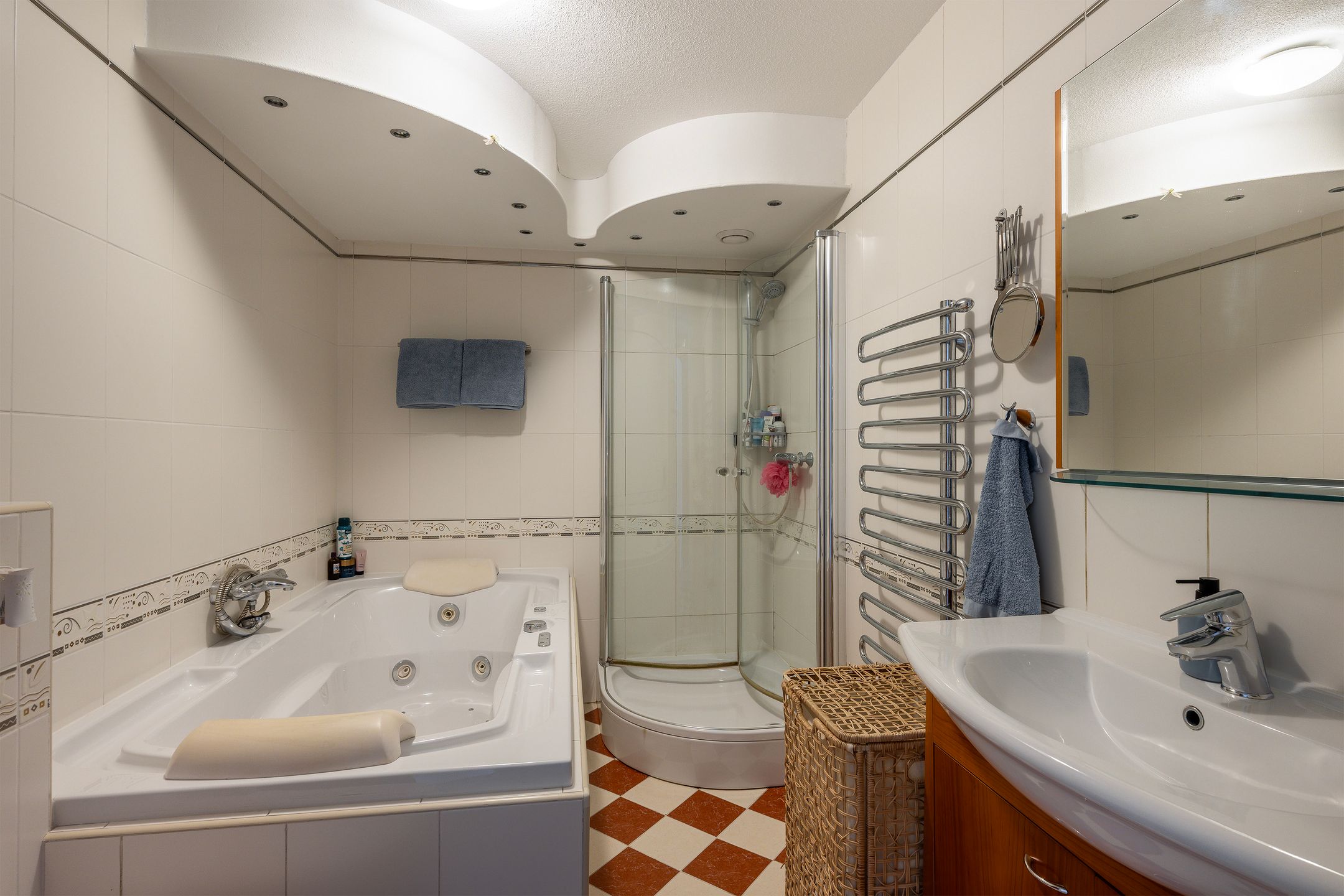 Foto 33 van Samuel Esmeijerstraat 241