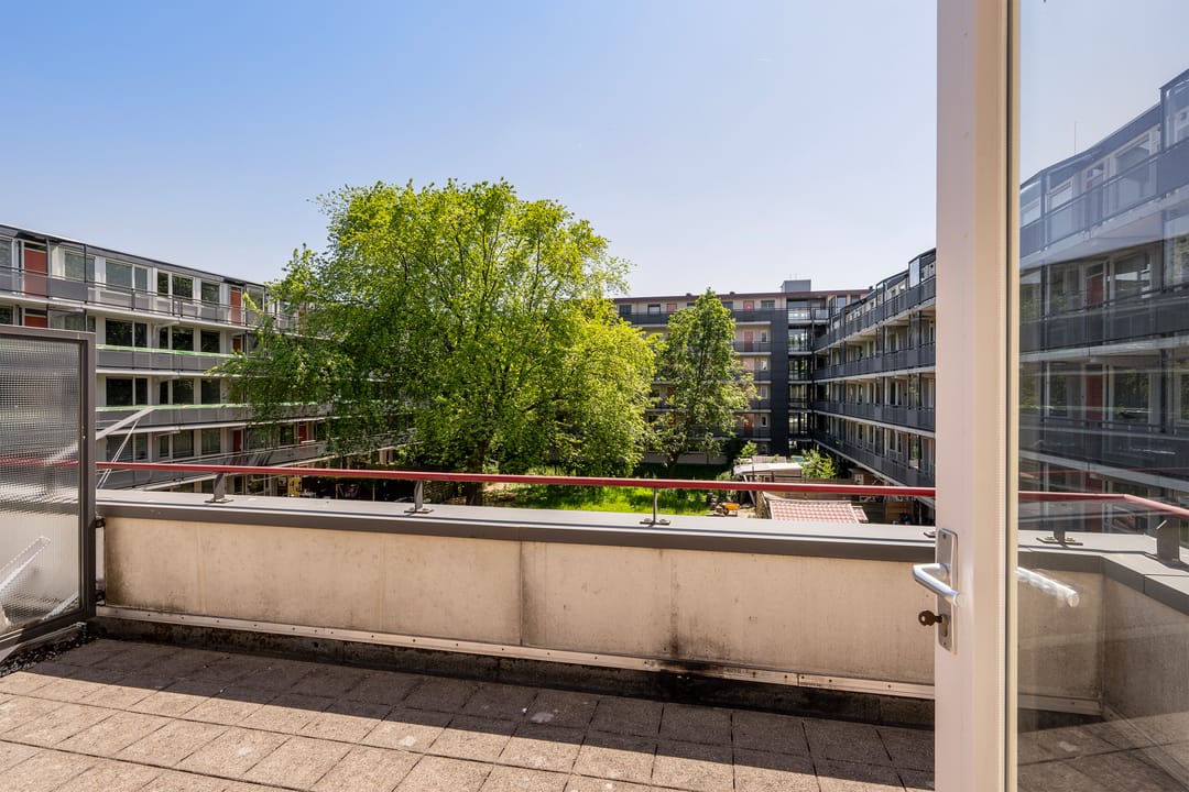 Foto 37 van Samuel Esmeijerstraat 241