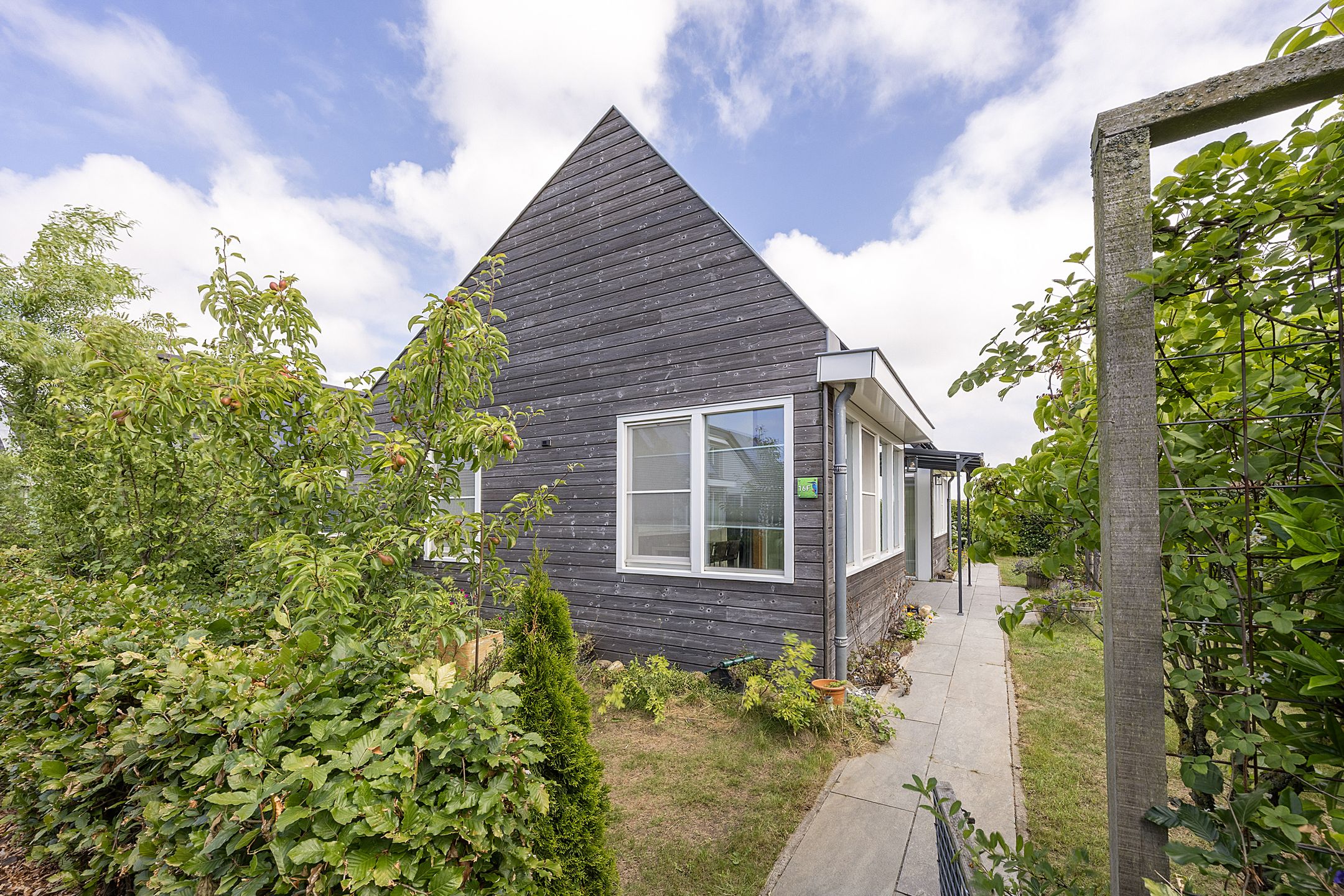 3-bedroom freehold villa in Heemskerk — photo 4 of 5