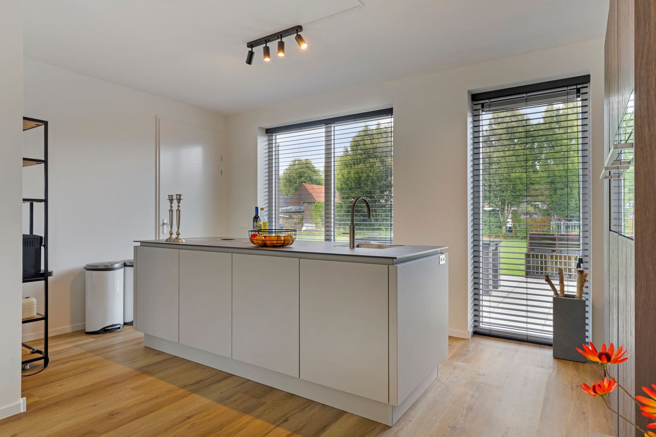 Foto 18 van Cornelis Schipperplein 10