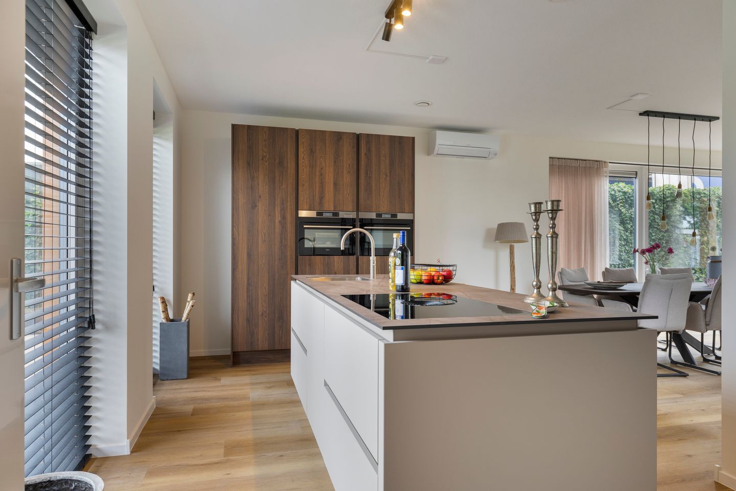 Foto 19 van Cornelis Schipperplein 10