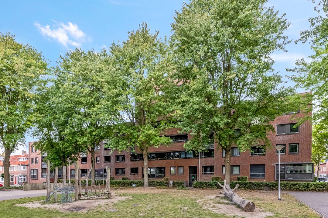 Photo 41 of Sint Willebrordstraat 29