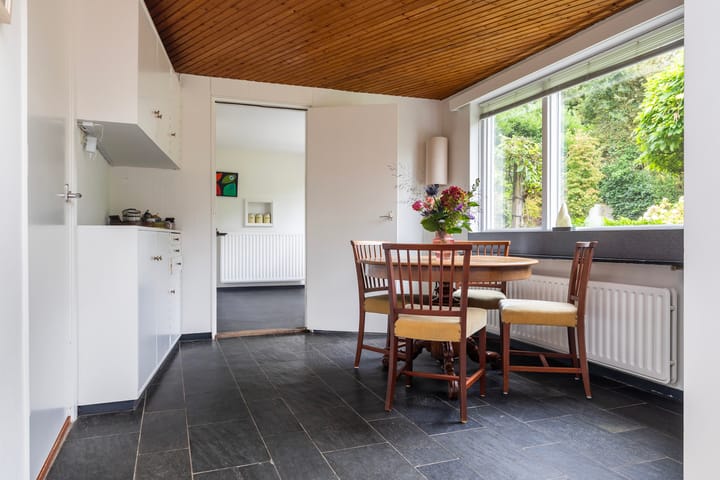 Foto 8 van Van Karnebeeklaan 4