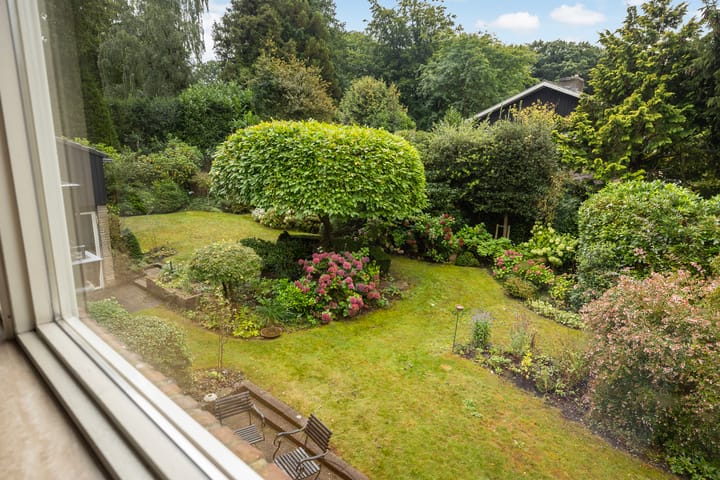 Foto 32 van Van Karnebeeklaan 4