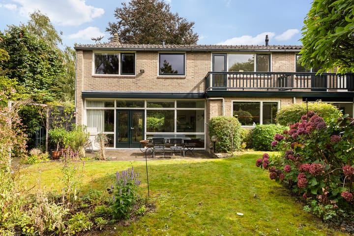 Foto 42 van Van Karnebeeklaan 4