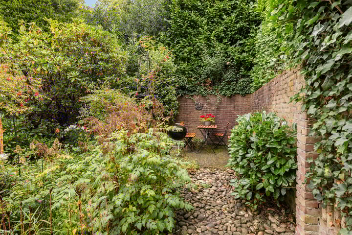 Foto 48 van Van Karnebeeklaan 4