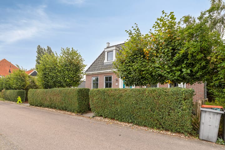 Photo 5 of Broekermeerdijk 12-A