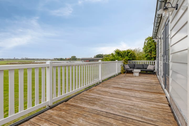 Photo 43 of Broekermeerdijk 12-A