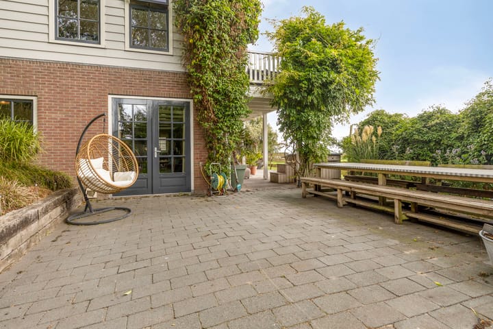 Photo 45 of Broekermeerdijk 12-A