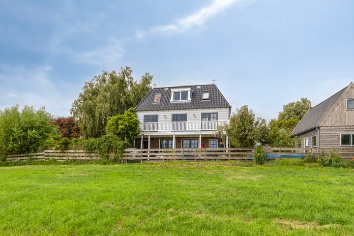 Photo 51 of Broekermeerdijk 12-A