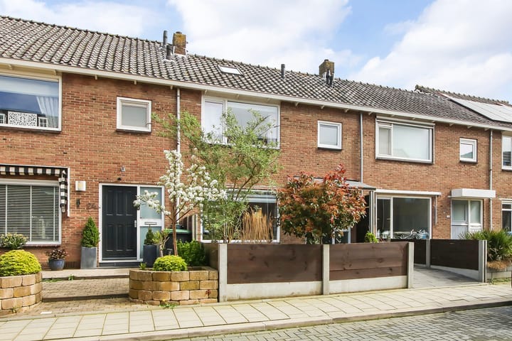 Foto 34 van Ds. Sleeswijk Visserstraat 22