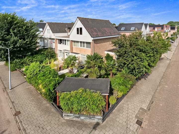 Photo 1 of Chr. Huygensstraat 25