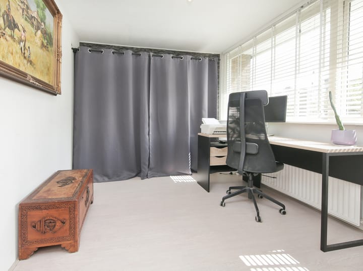 Photo 11 of Chr. Huygensstraat 25