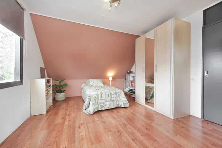 Photo 14 of Chr. Huygensstraat 25