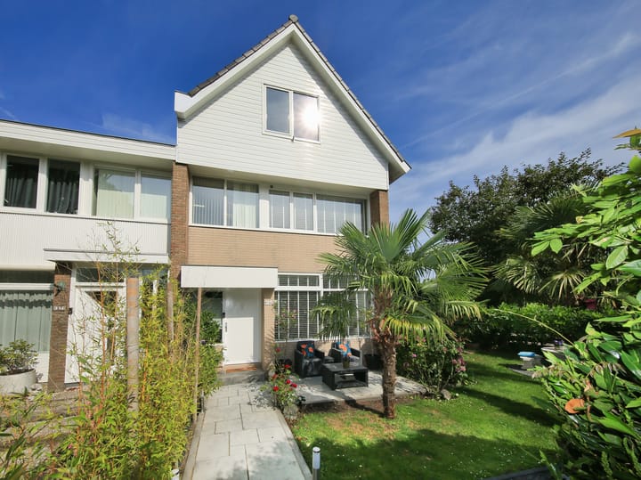 Photo 16 of Chr. Huygensstraat 25