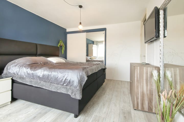 Photo 41 of Chr. Huygensstraat 25