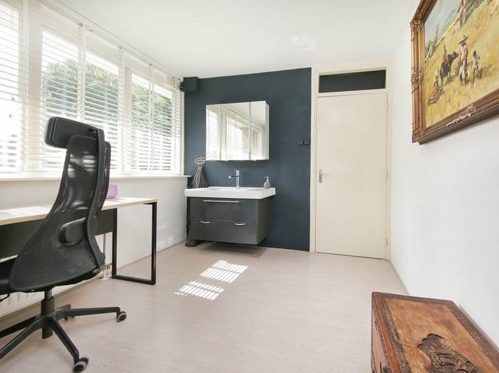 Photo 43 of Chr. Huygensstraat 25