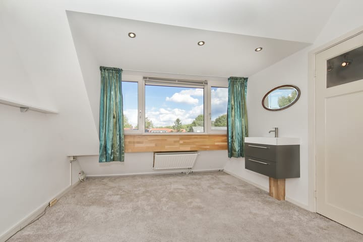 Foto 10 van Schipholweg 413