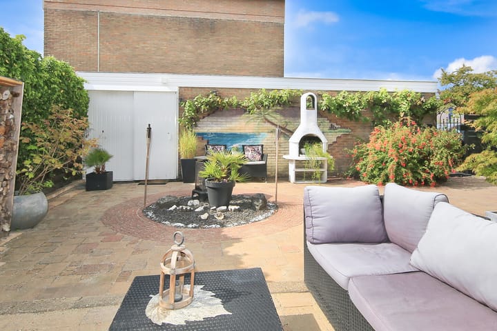 Photo 63 of Chr. Huygensstraat 25