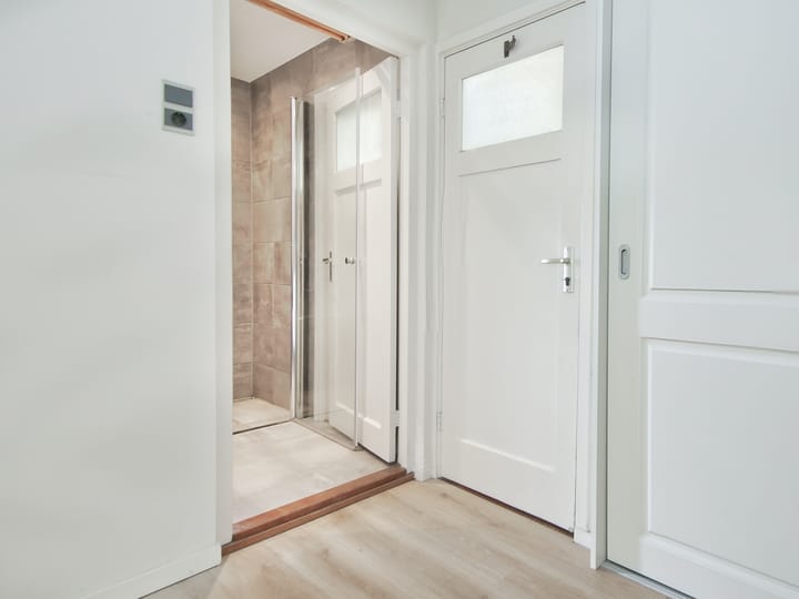 Foto 49 van Schipholweg 413