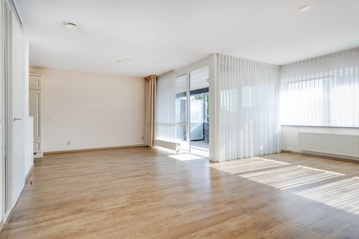 Foto 11 van Rijksweg Zuid 122-8