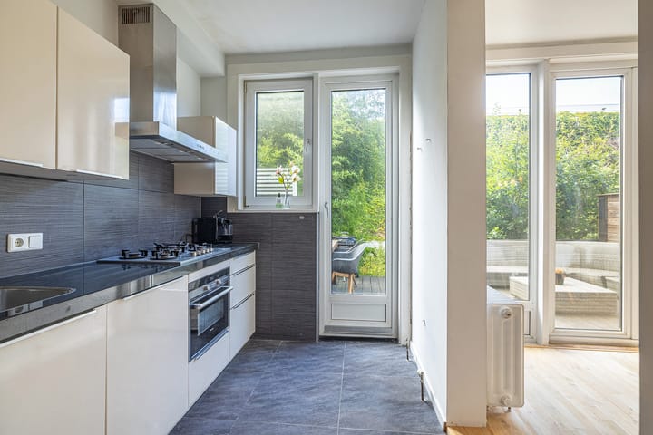 Foto 23 van Oostzeedijk 124-B