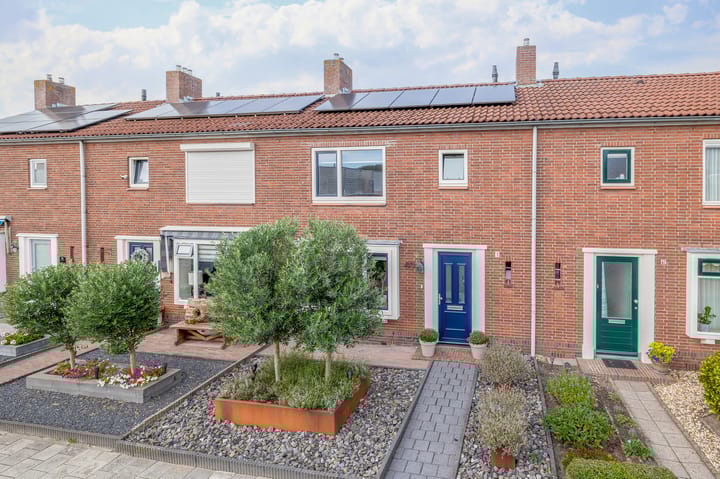 Foto 1 van M.A. de Ruyterlaan 40