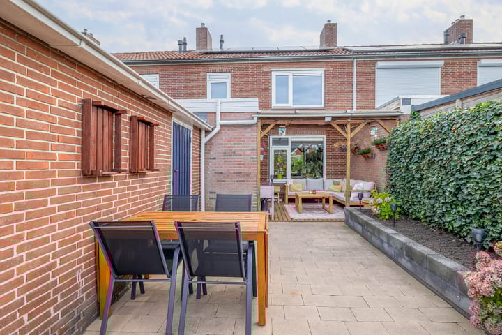 Foto 30 van M.A. de Ruyterlaan 40