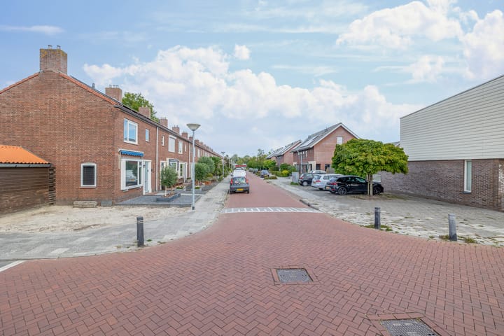 Foto 35 van M.A. de Ruyterlaan 40