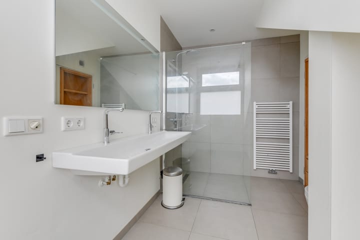 Photo 23 of Stationsweg 65-A