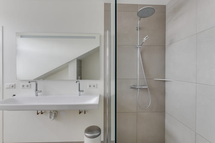 Photo 25 of Stationsweg 65-A