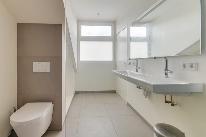 Photo 26 of Stationsweg 65-A