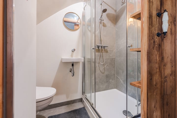 Foto 27 van Pioenroosstraat 65