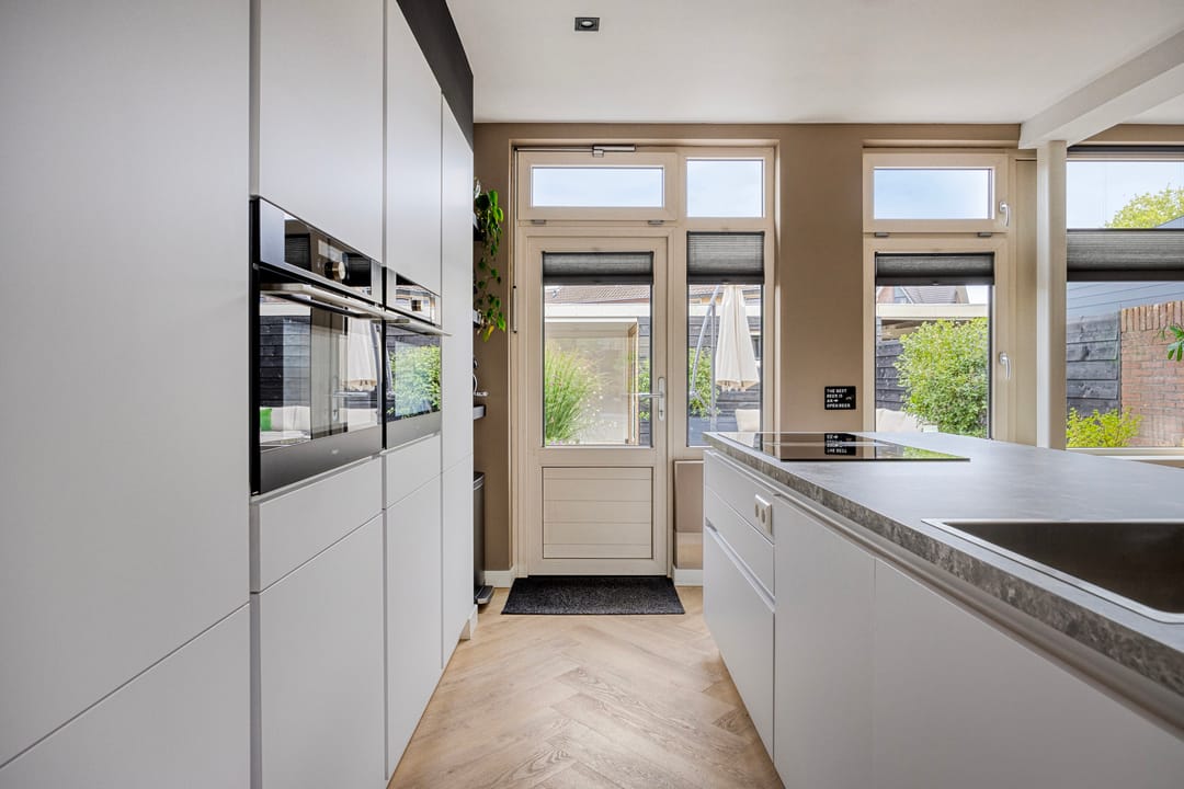 Foto 16 van Herman de Manstraat 11