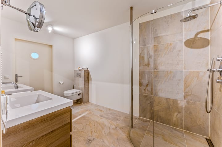 Photo 42 of Marinaweg 33