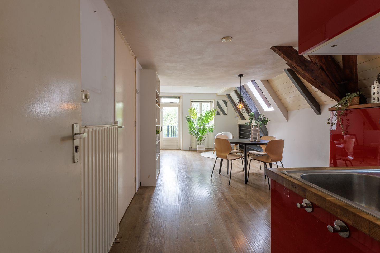 Photo 10 of Haddingestraat 15-B