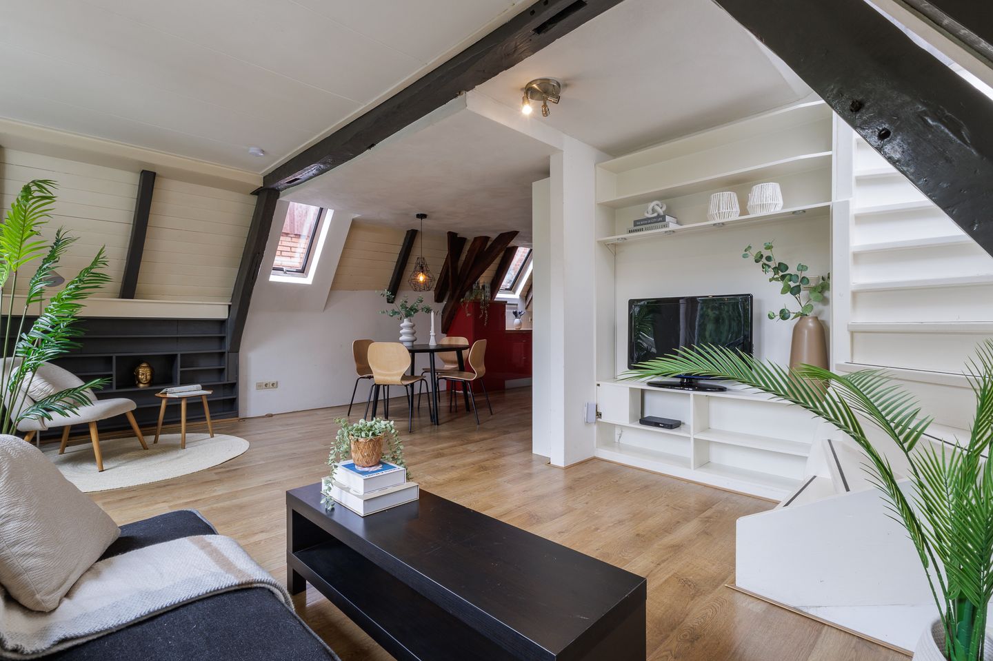 Photo 19 of Haddingestraat 15-B