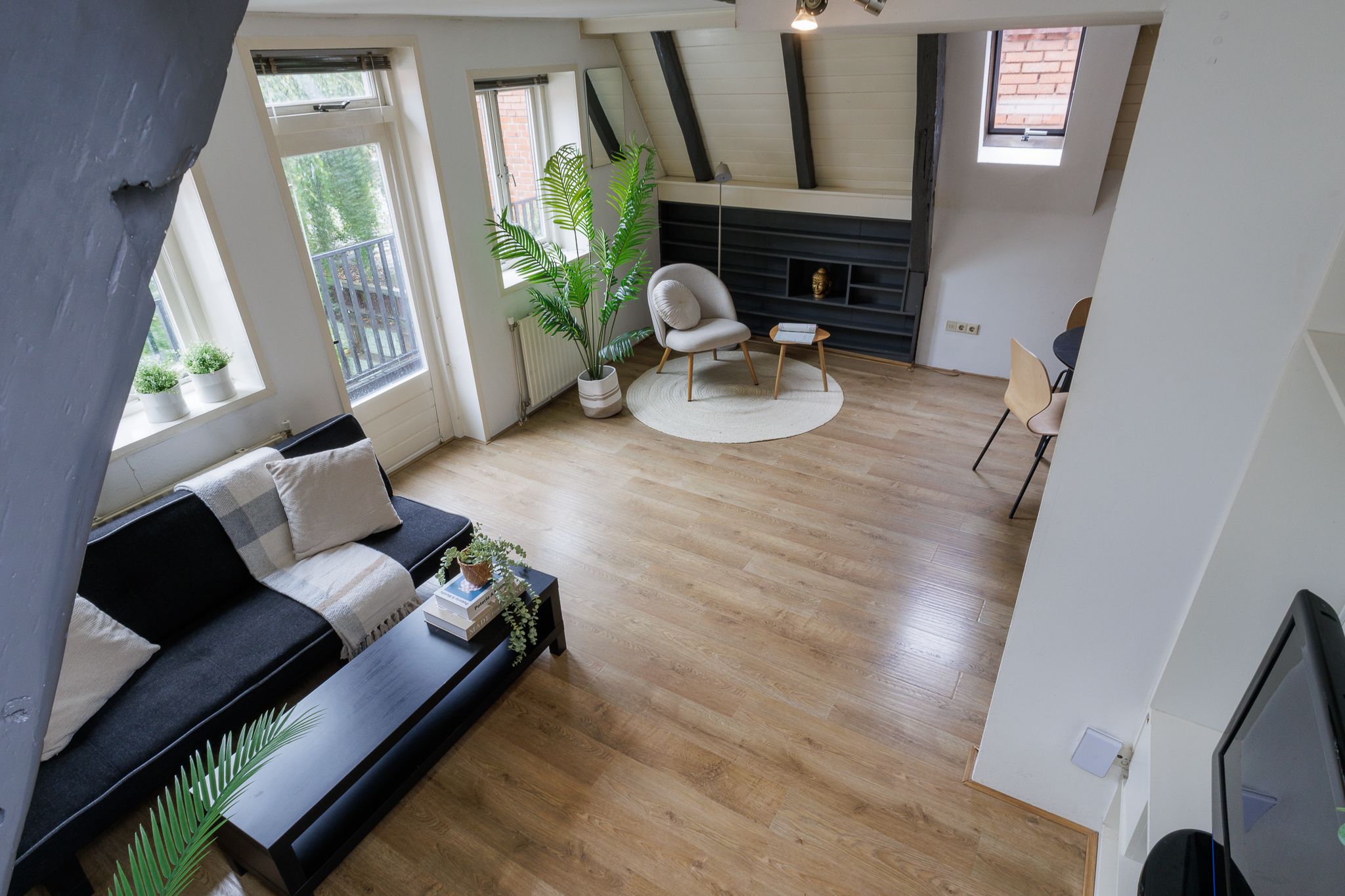 Photo 36 of Haddingestraat 15-B