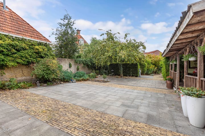 Foto 24 van Jongemastraat 10