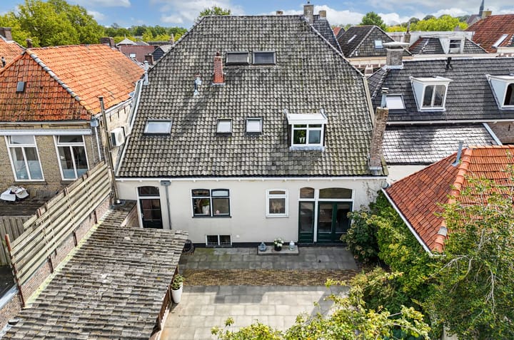 Foto 35 van Jongemastraat 10