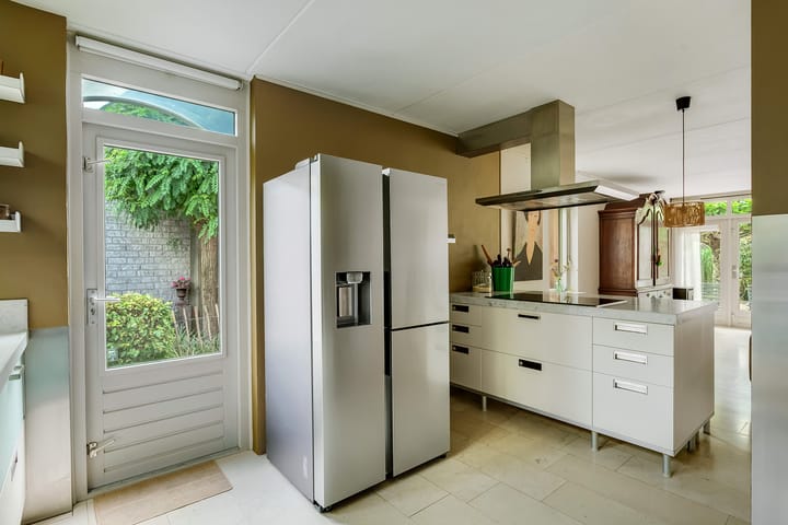 Photo 21 of Regenwulp 58