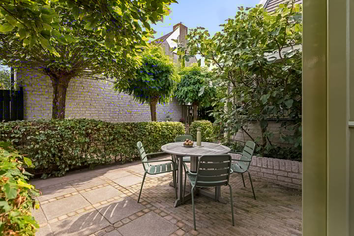 Photo 41 of Regenwulp 58