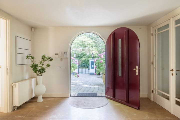 Photo 9 of Oranjelaan 1