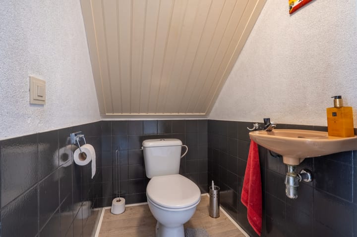 Photo 36 of Geuzingerbrink 94