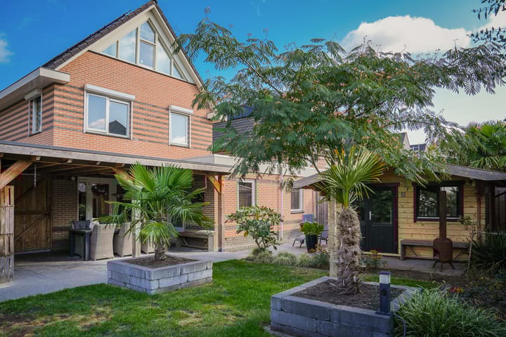 Photo 2 of Mezenlaan 21